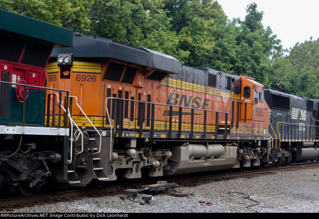 BNSF 6926